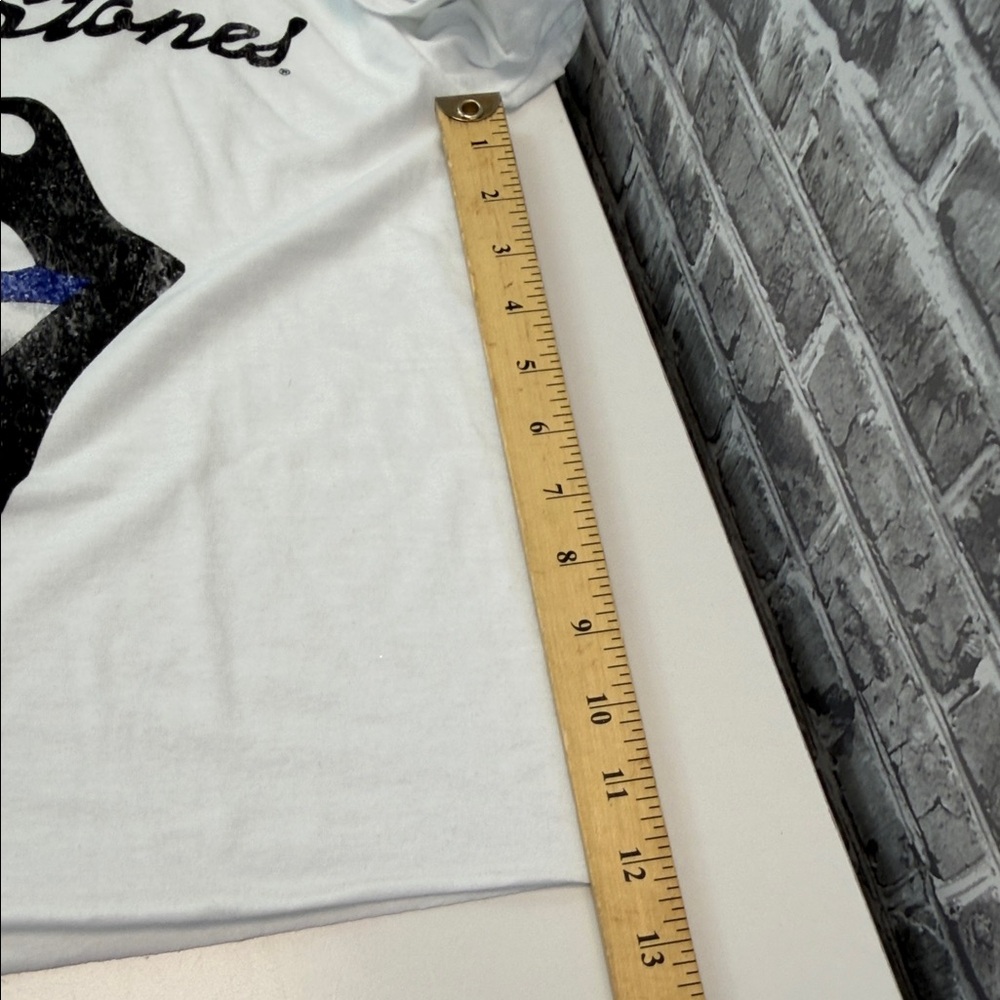 Rolling Stones Graphic T-Shirt - Picture 7 of 7